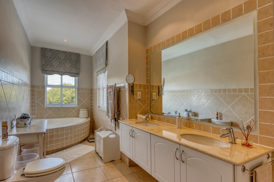 To Let 3 Bedroom Property for Rent in Helena Heights Western Cape